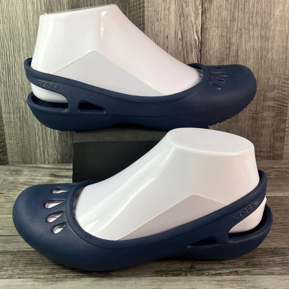 Crocs Adrina III Navy Blue Slingback Flat Shoes Womens Size 6 Cutout TPU Upper
